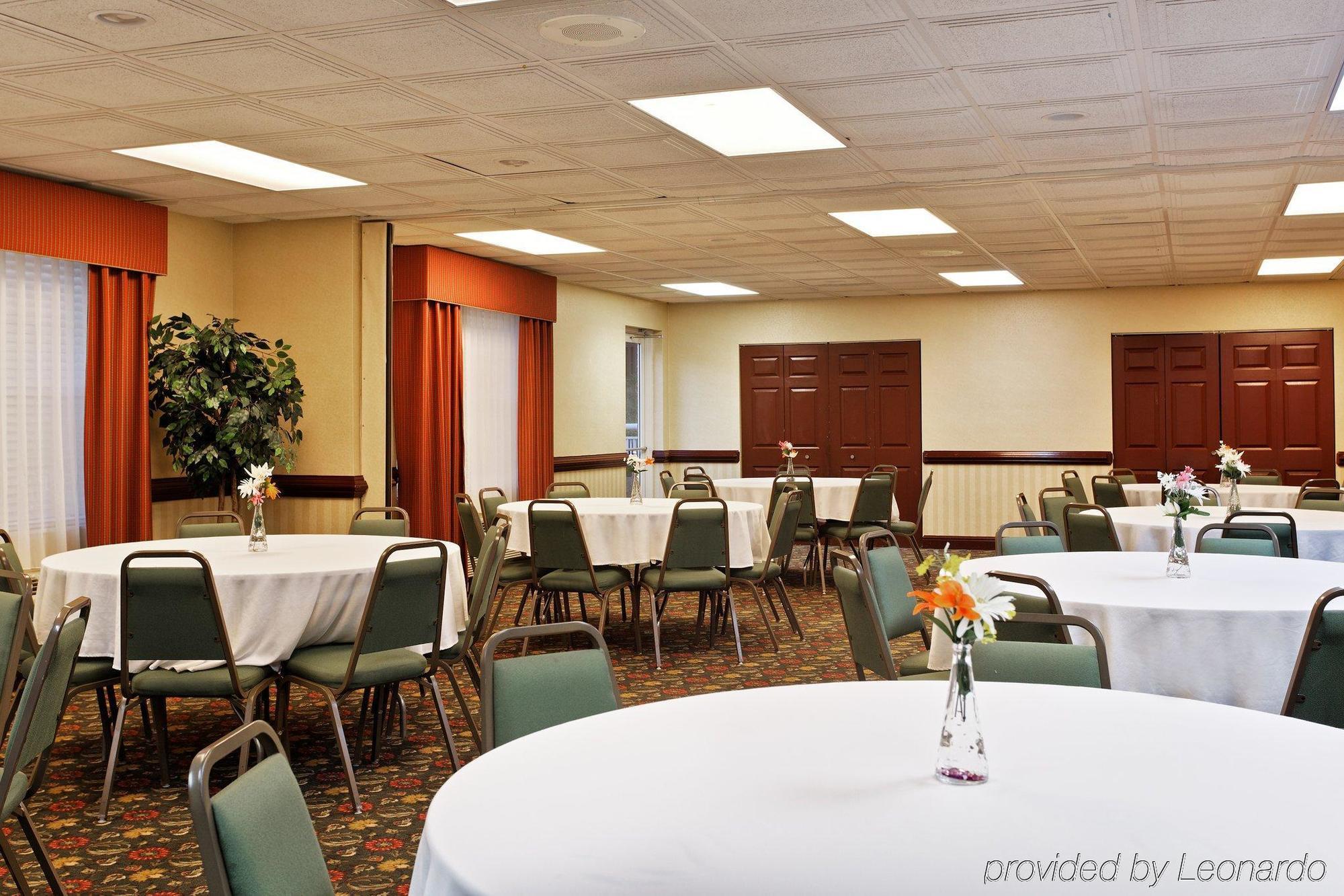 Country Inn & Suites By Radisson, Charlotte University Place, Nc エクステリア 写真